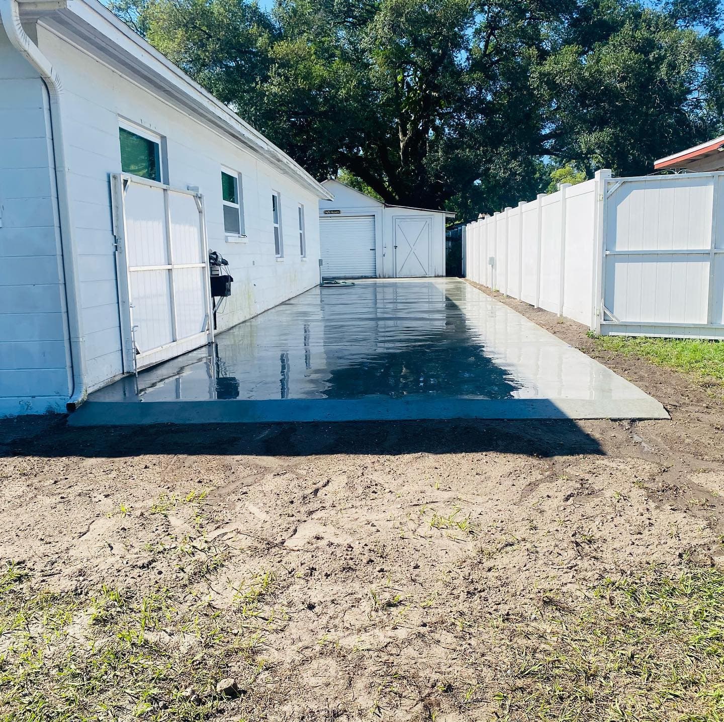 Transformative Concrete Driveway Installation in Florida image